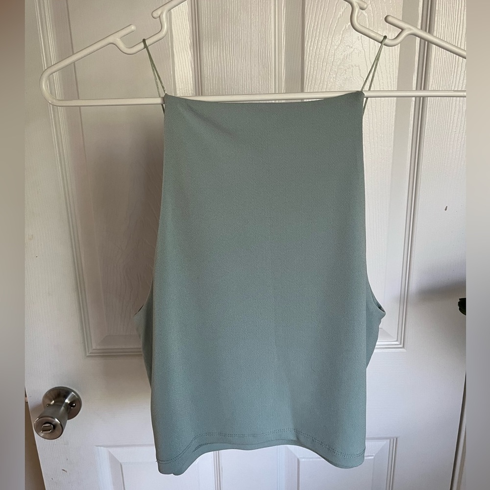 Crop top - Picture 3 of 5